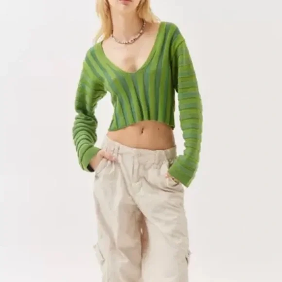 BDG Green and Blue V-Neck Sweater - Picture 3 of 4